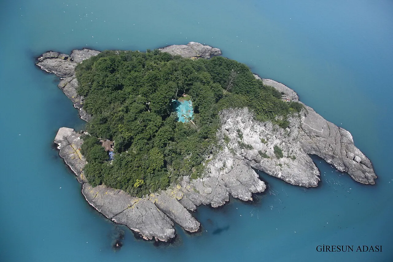 Giresun Adası