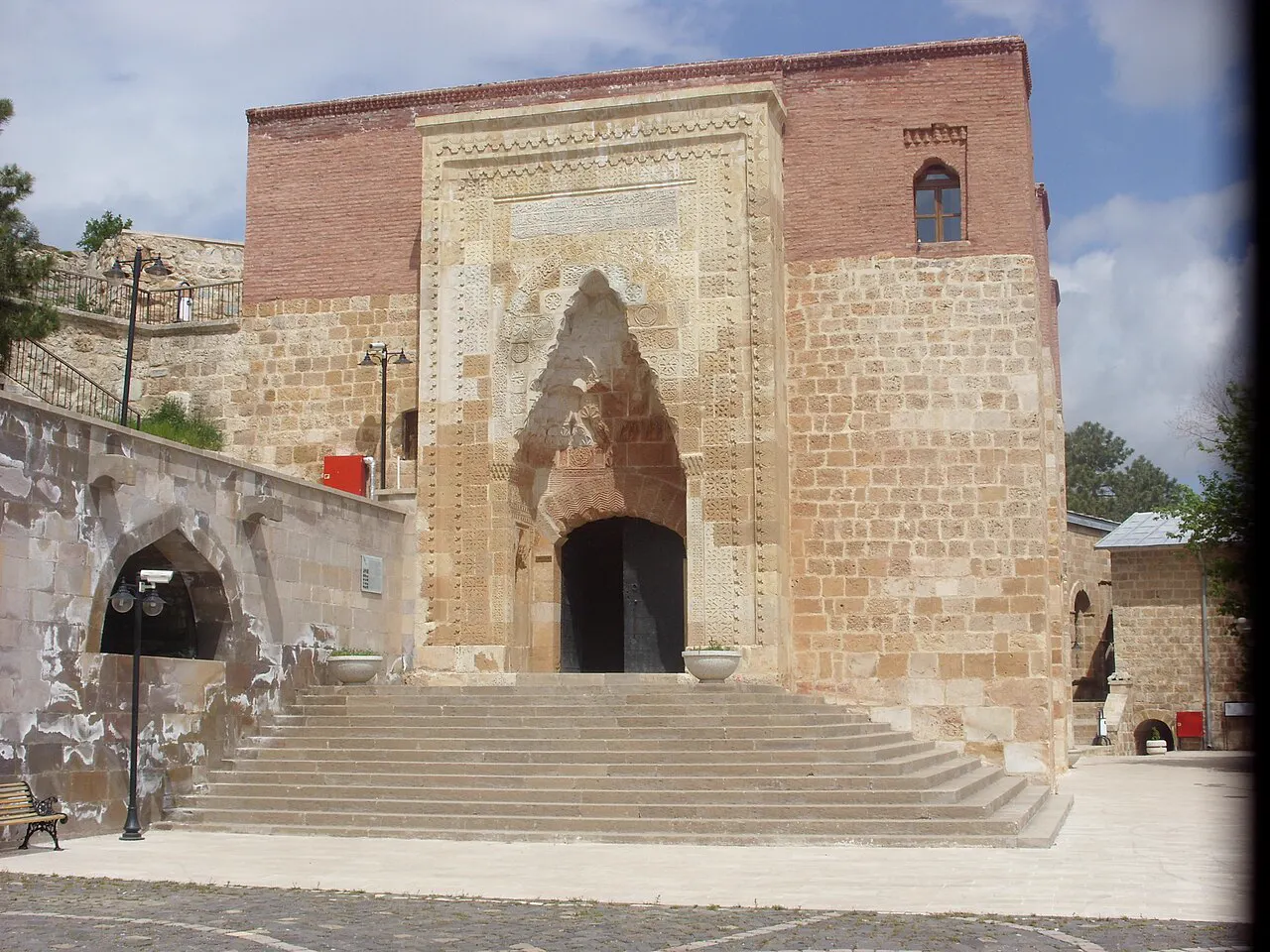 Eshab-ı Kehf Külliyesi